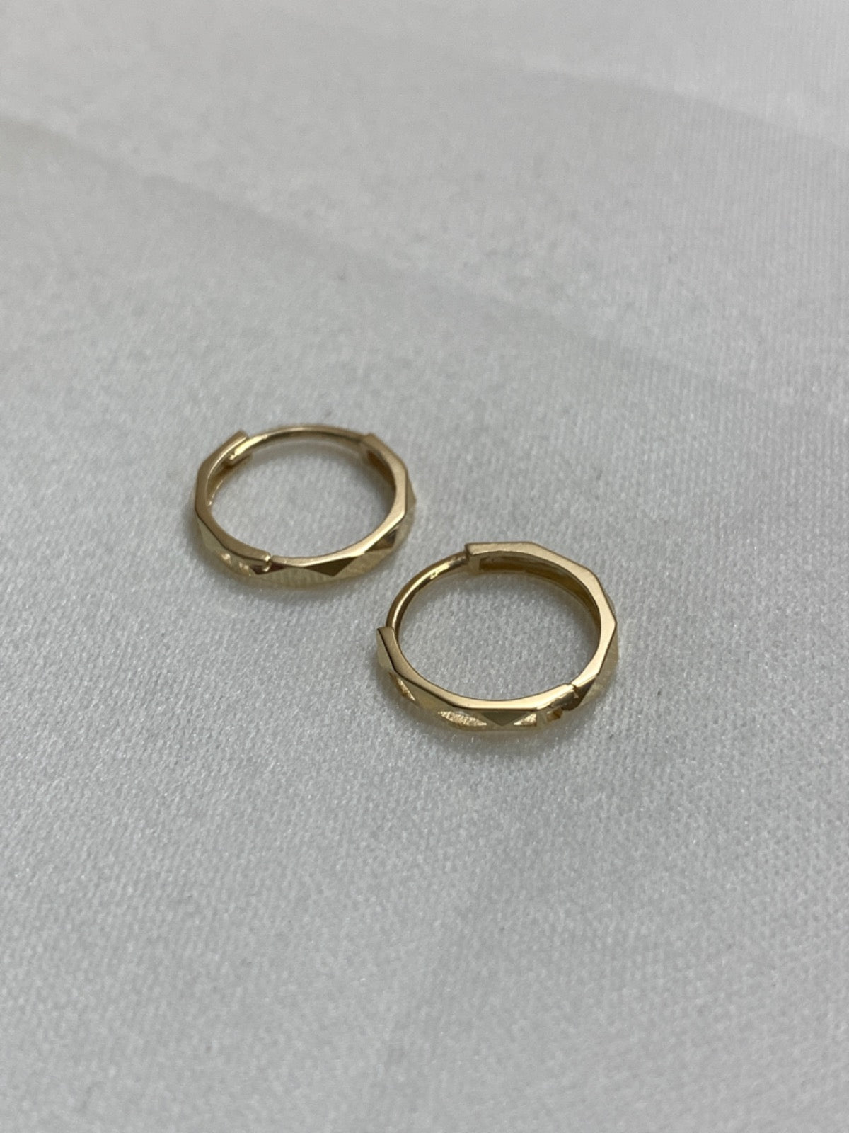 14K Yellow Gold Earring