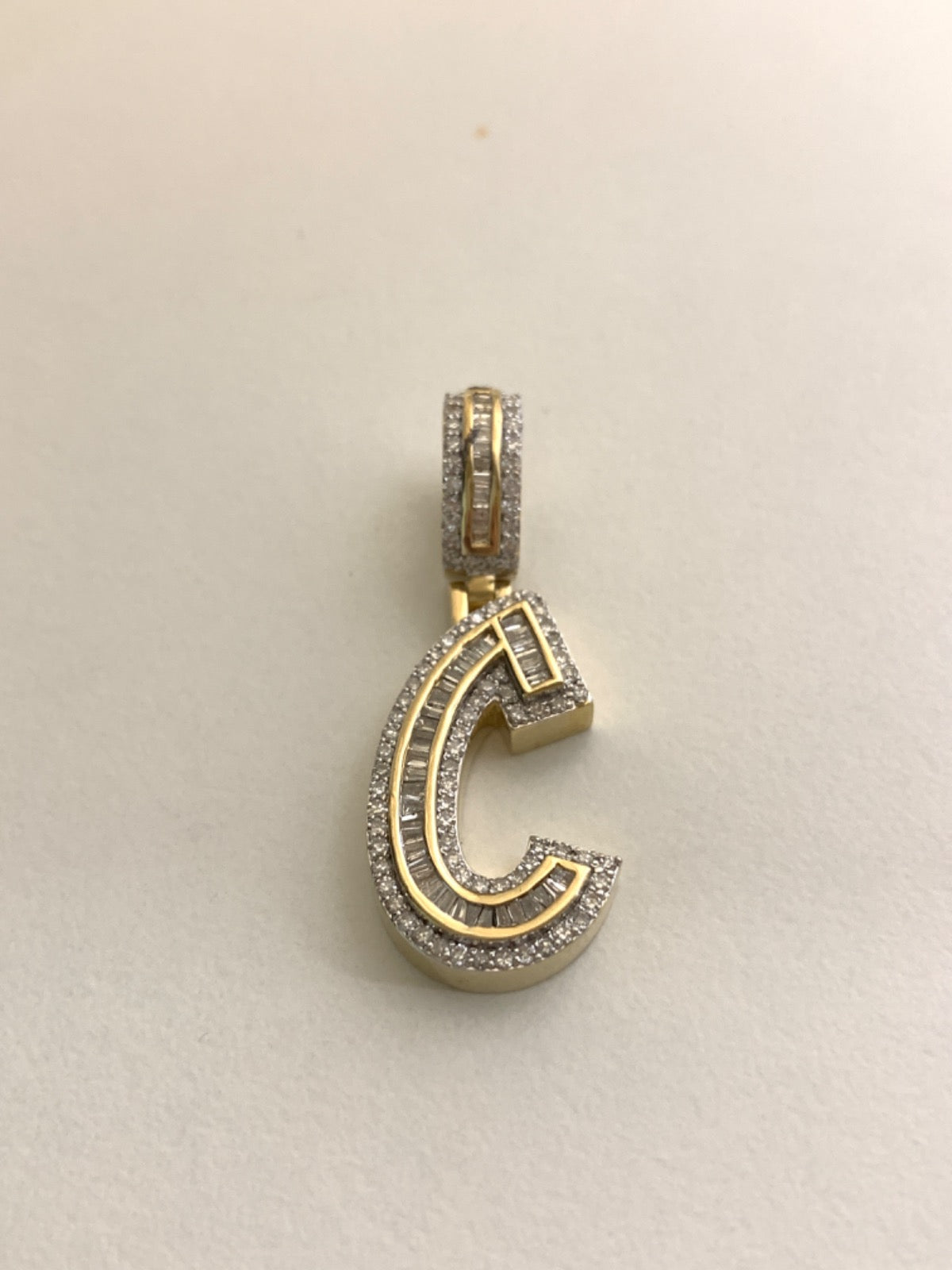 14K Yellow Gold Pendant with Diamond