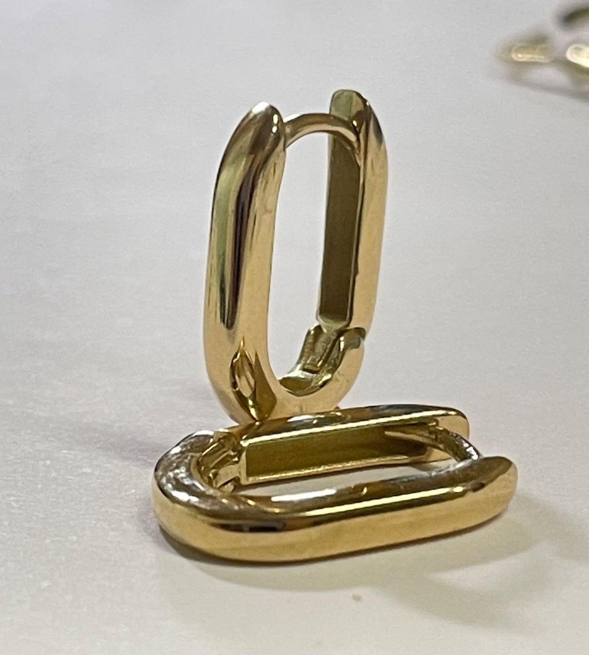 18K Yellow Gold Square Hoop Earring