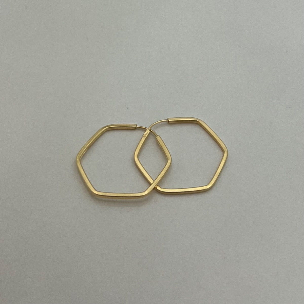 18K Yellow Gold Hoop Earring
