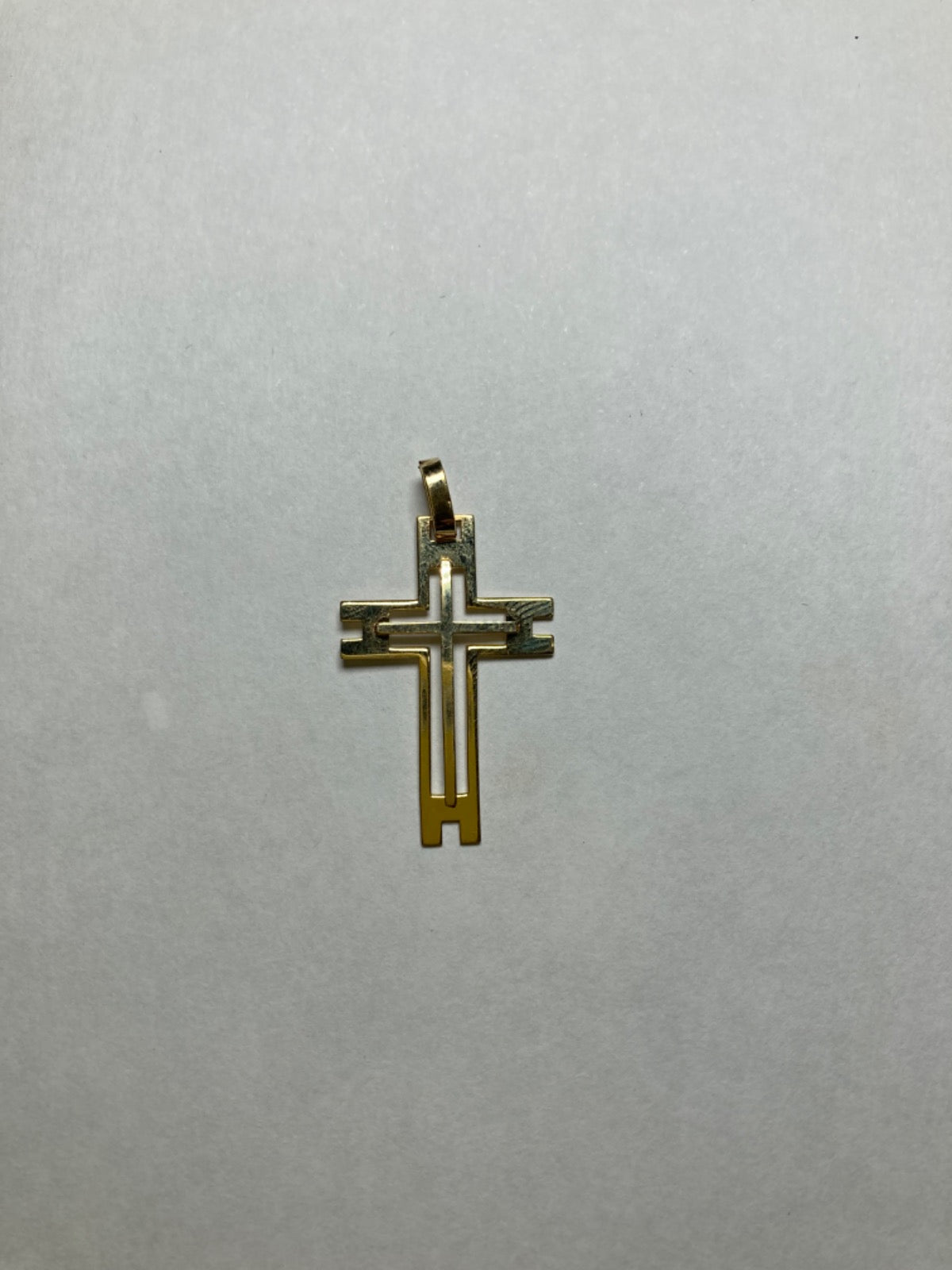 18K Yellow Gold Pendant