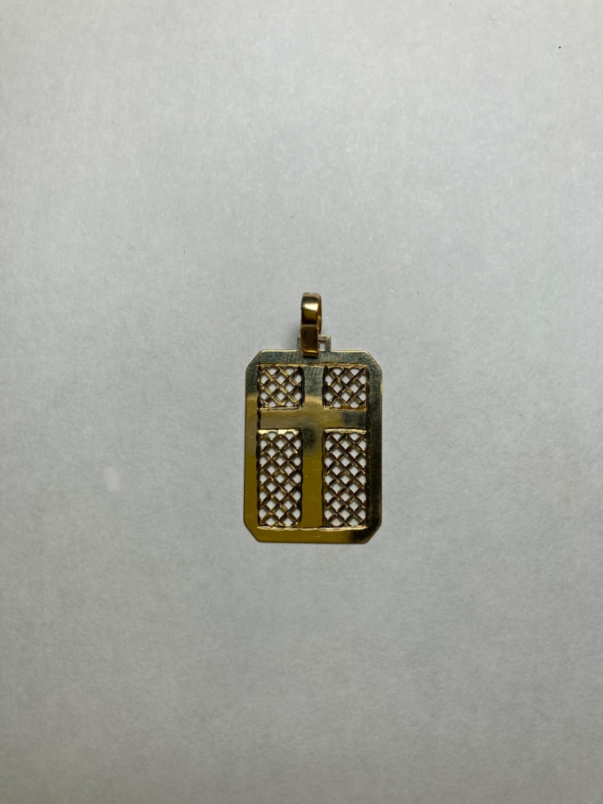18K Yellow Gold Pendant
