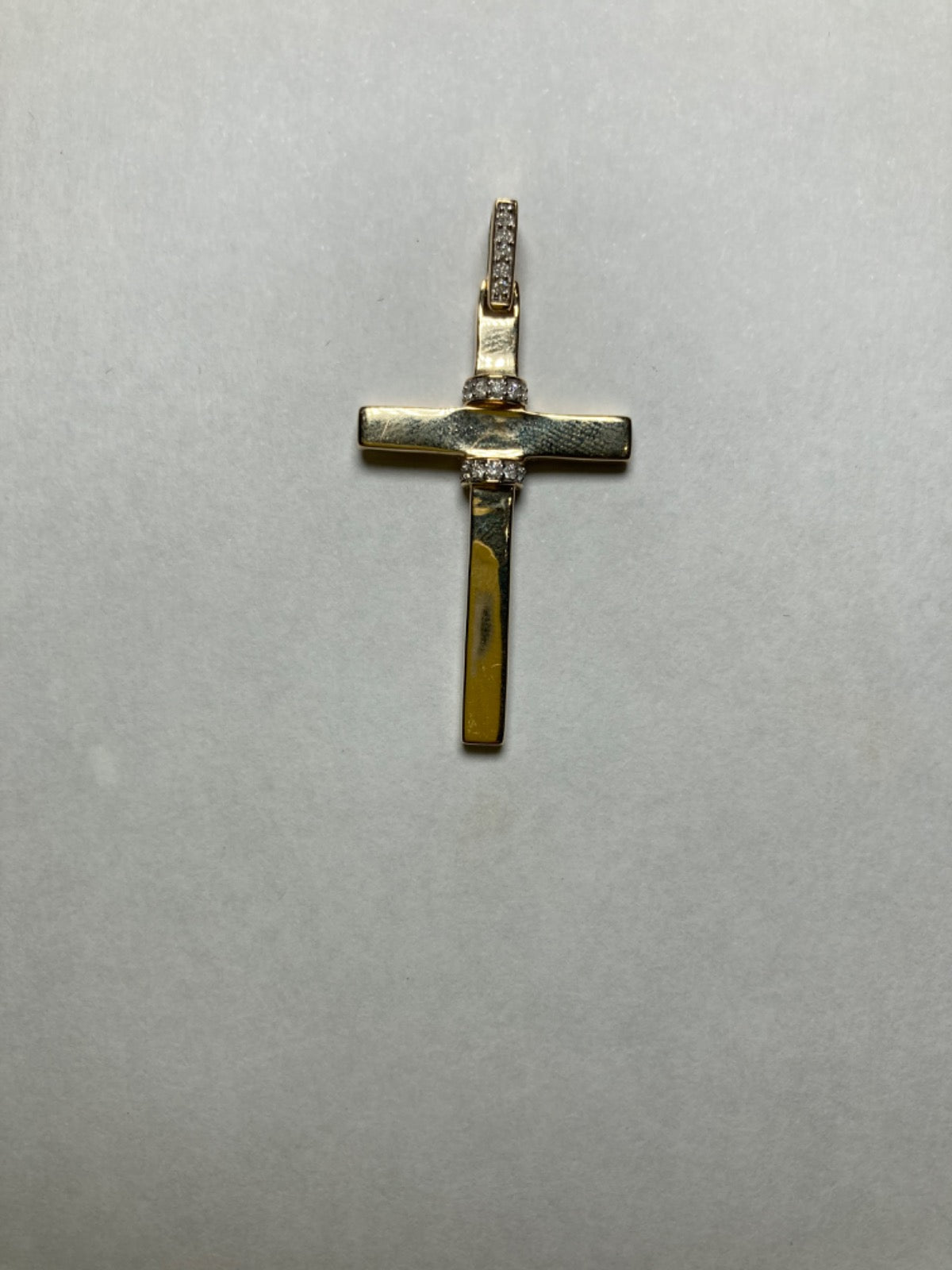 14K Yellow Gold Pendant with Diamond