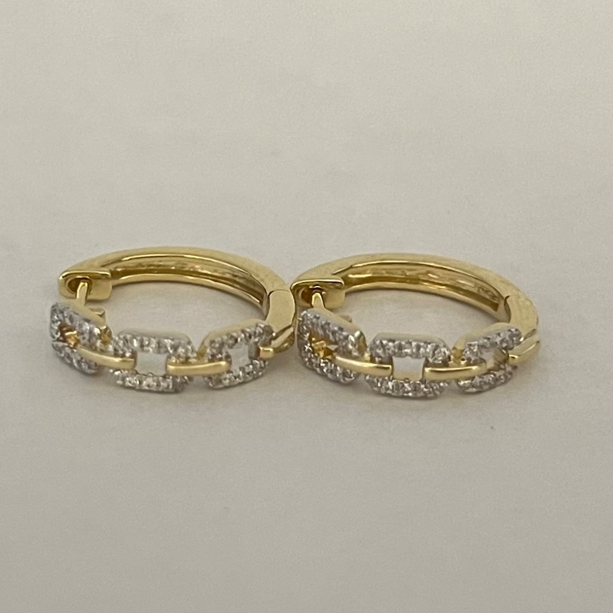 14K Yellow Gold Hoop Earring with Diamond