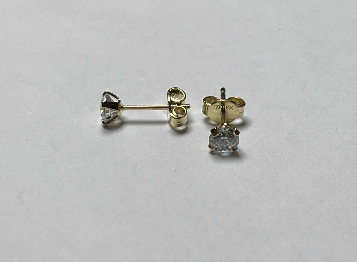 18K White Gold 4mm Earring with CZ