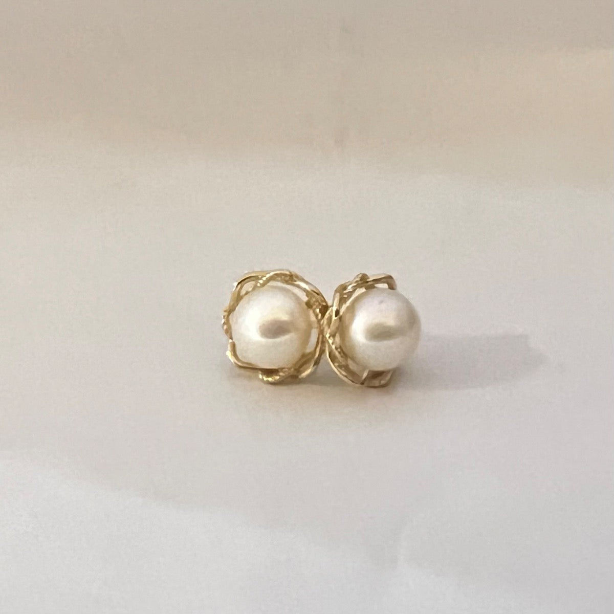 14K Yellow Gold Earring with Pearl