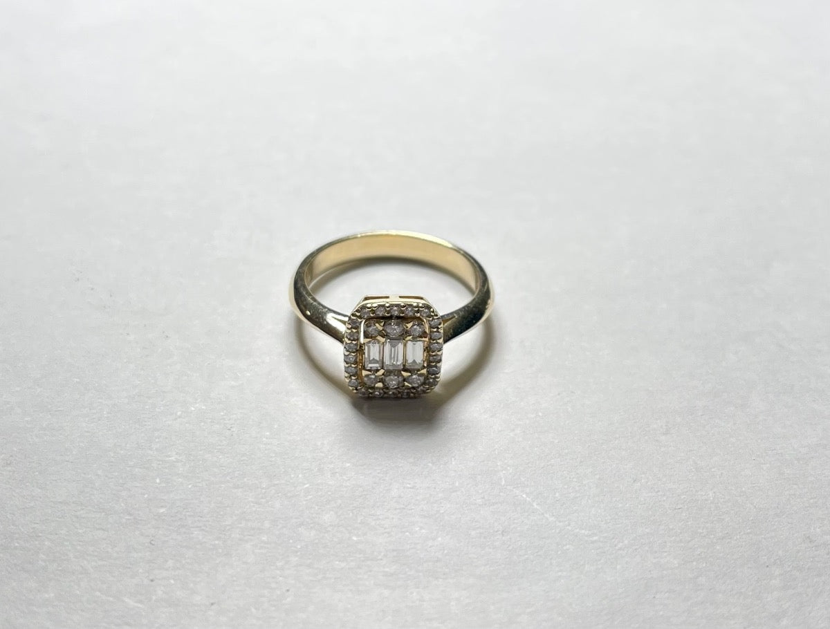 14K Yellow Gold Engagement Ring with Diamond