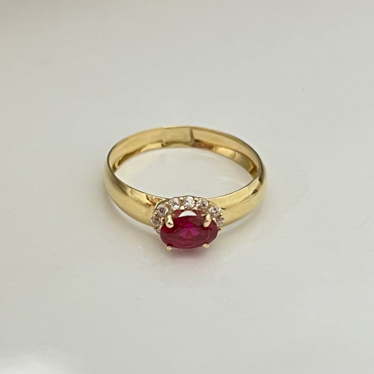 18K Yellow Gold Ring with CZ