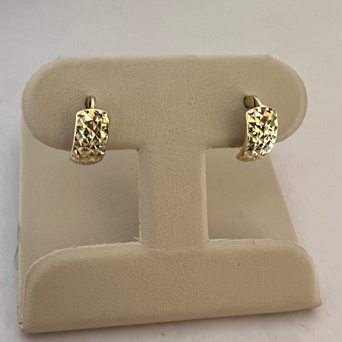 14K Yellow Gold Earring