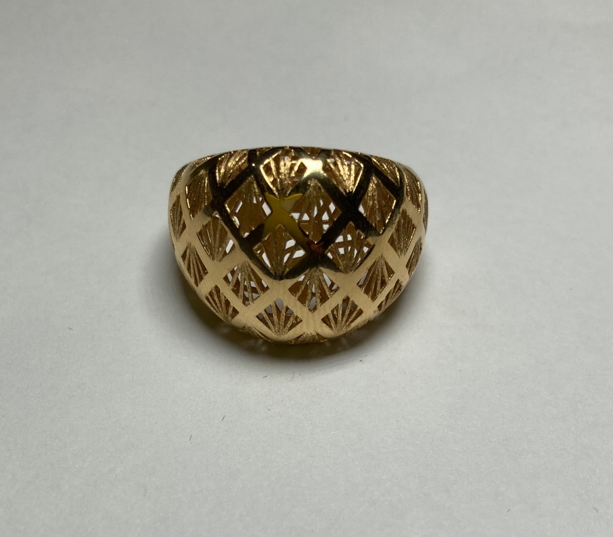 18K Yellow Gold Ring