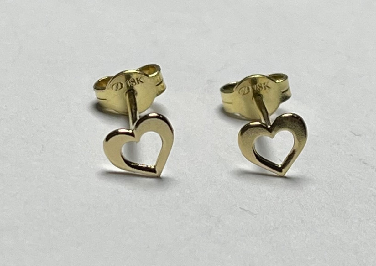 18K Yellow Gold Open Hear Earring