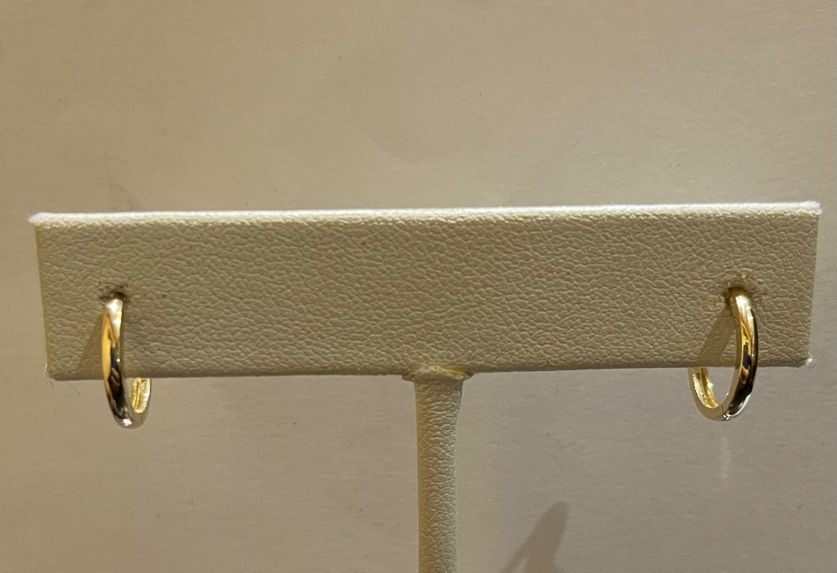 18K Yellow Gold Earring