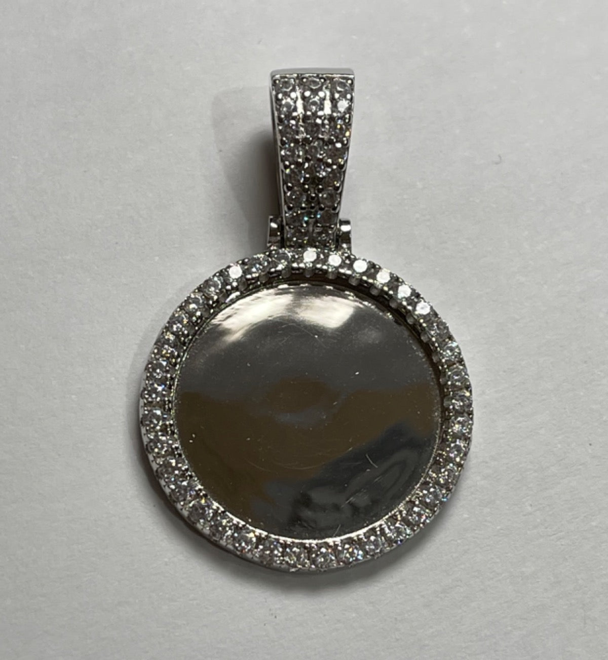 White Silver Picture Pendant with CZ