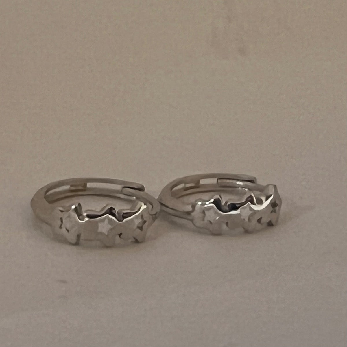 14K White Gold Star Earring