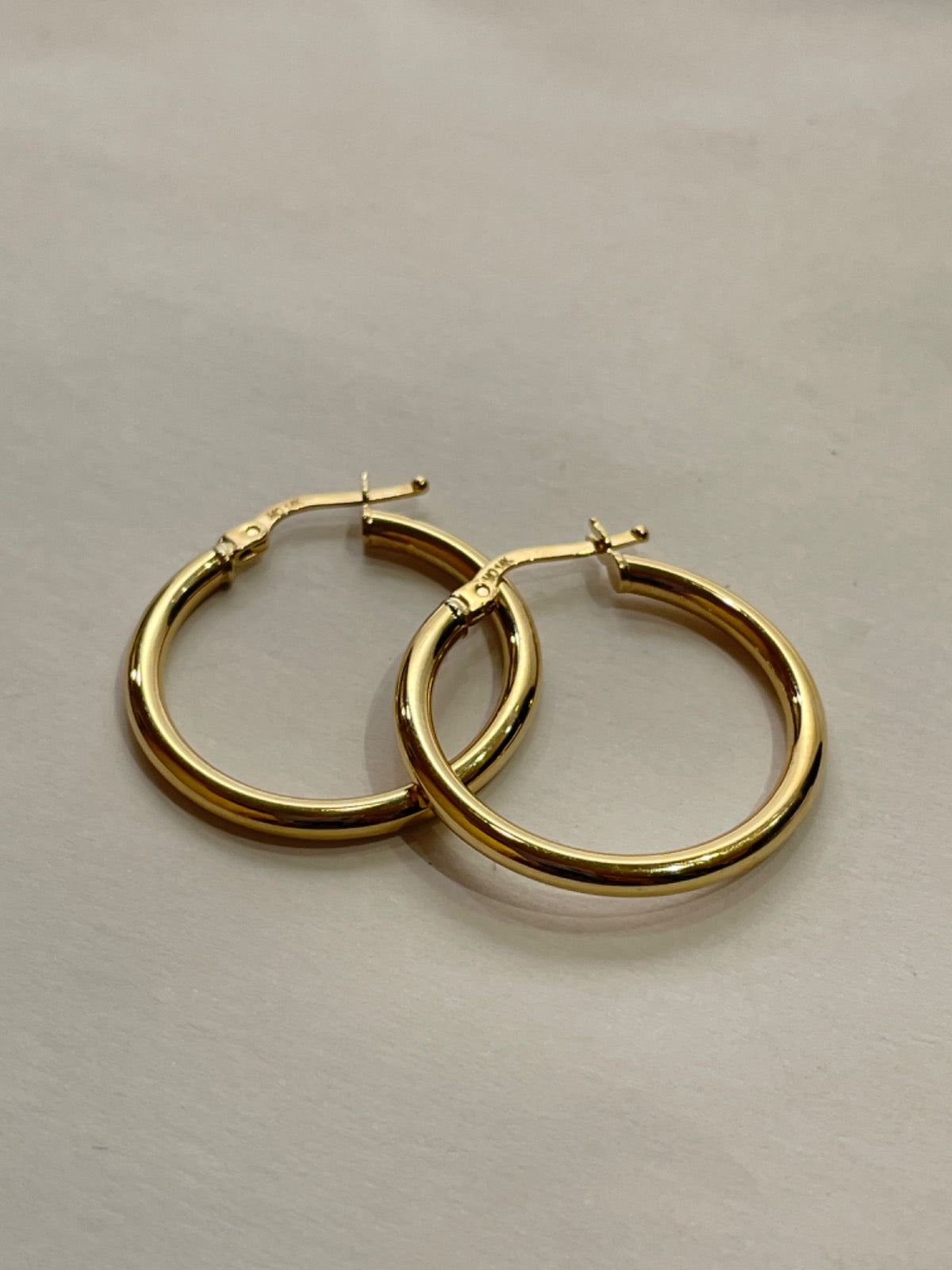 14K Yellow Gold Earring