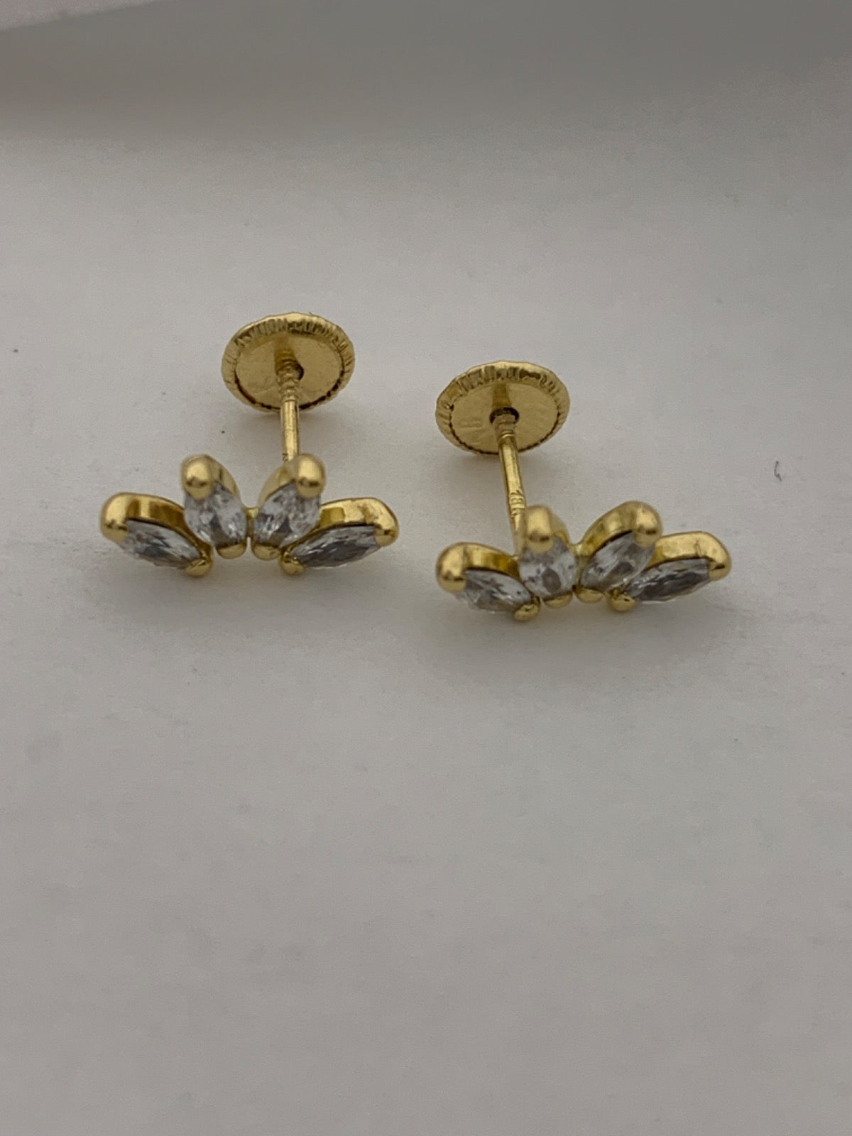 18K Yellow Gold Earring with CZ