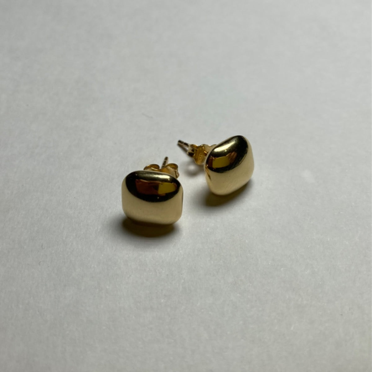 18K Yellow Gold Earring