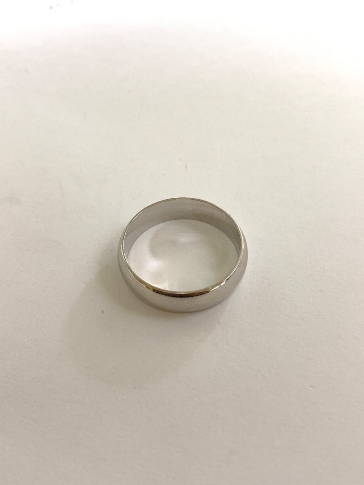 White Silver Plain Men’s Wedding Band