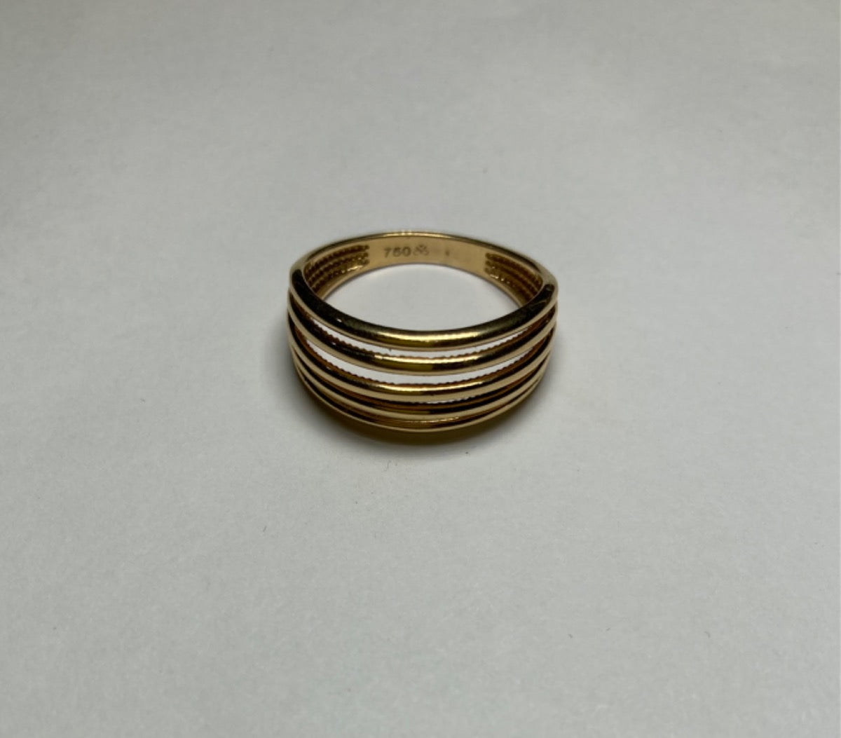 18K Yellow Gold Ring