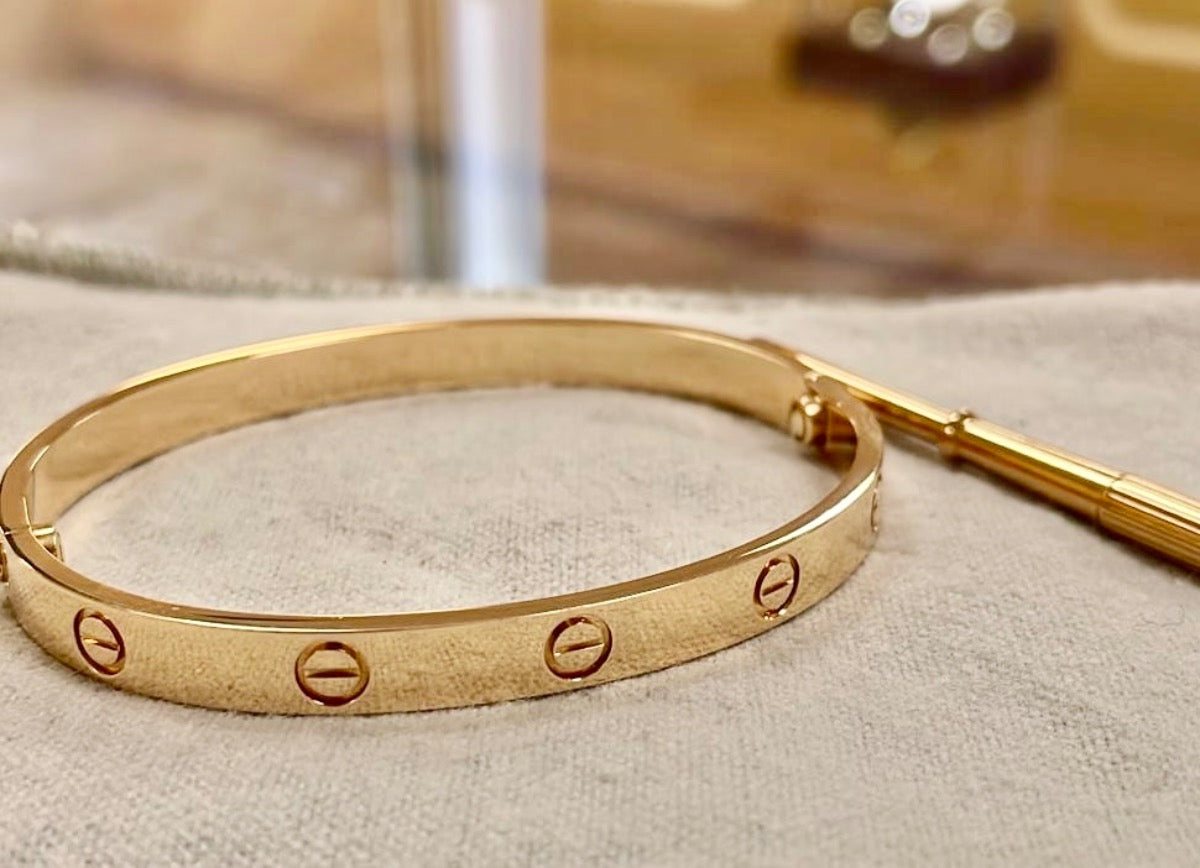 18k gold love bracelet hotsell