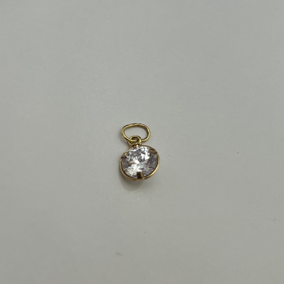 18K Yellow Gold Pendant with CZ