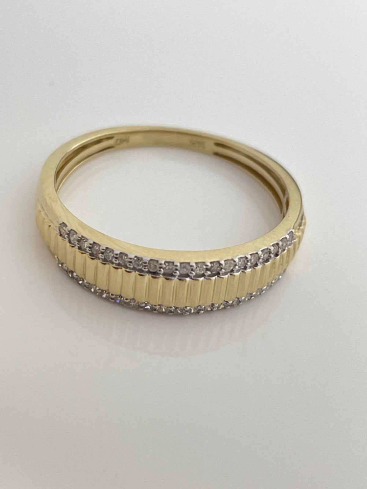 14K Yellow Gold Wedding Band with Diamond