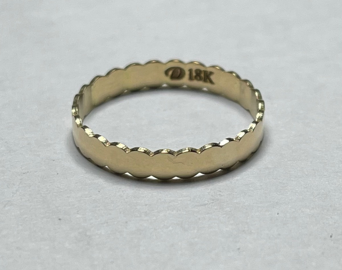 18K Yellow Gold Ring