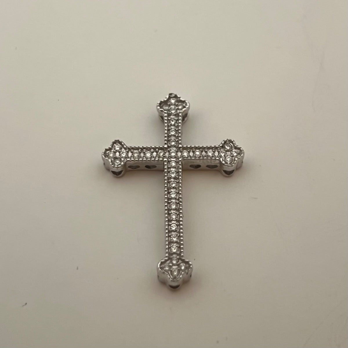 14K White Gold Cross Pendant with Diamond