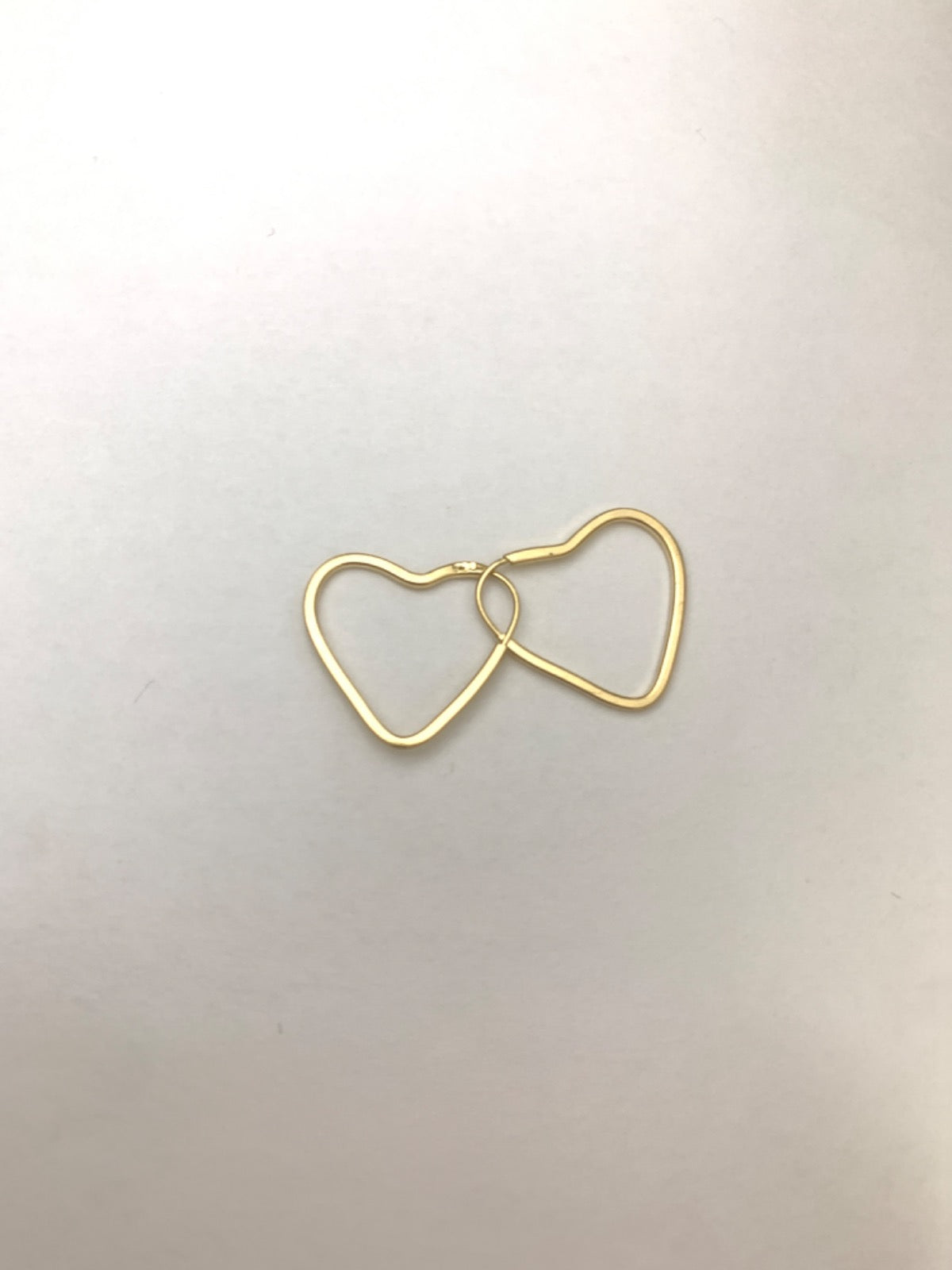 18K Yellow Gold Heart Earring