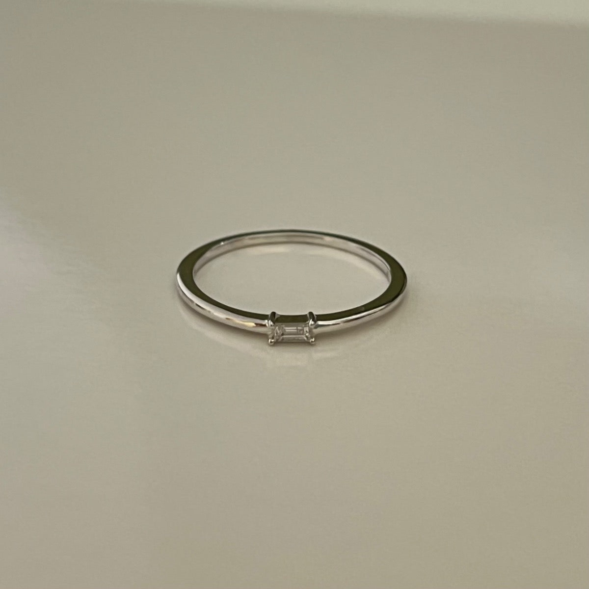 14K White Gold Ring with Diamond