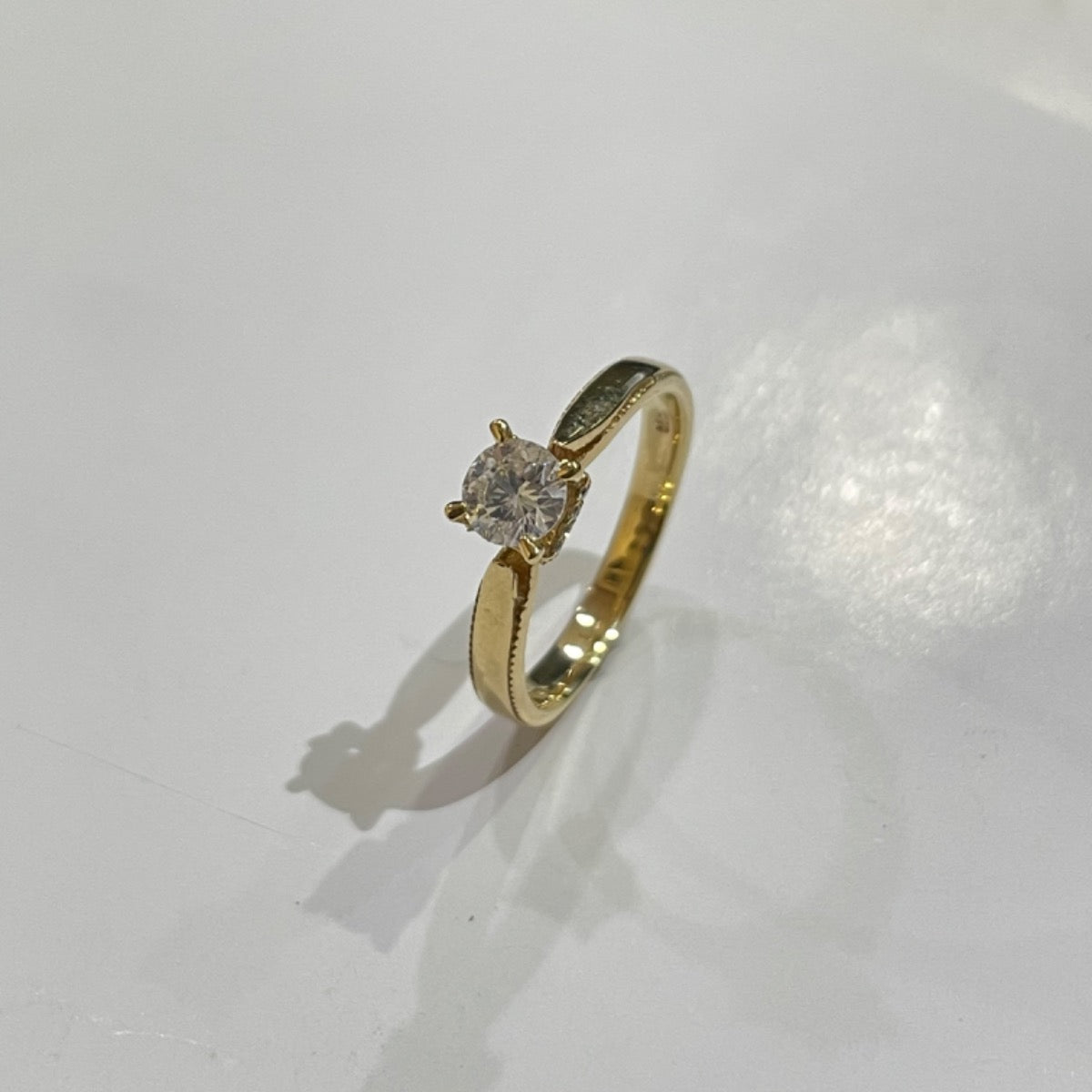 18K Yellow Gold Engagement Ring with Diamond