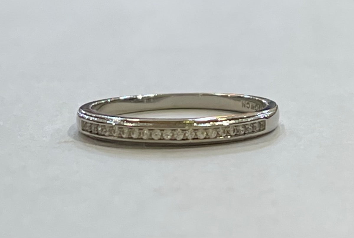 White Silver Ring with CZ