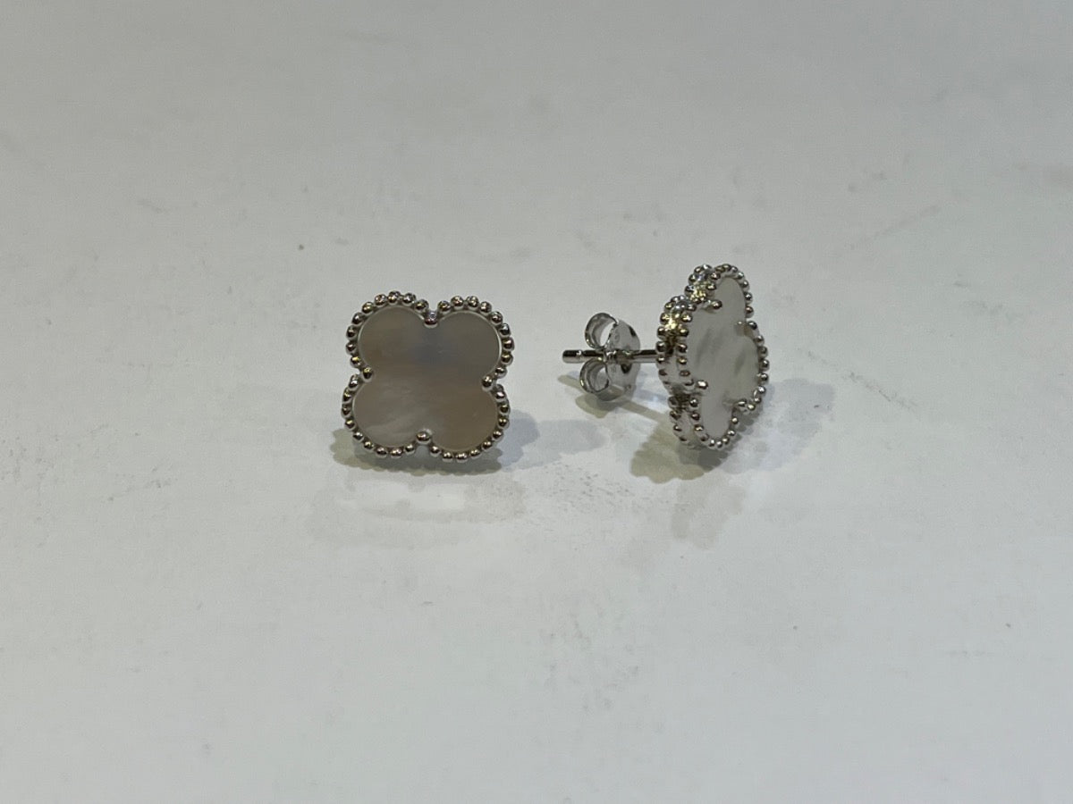 White Silver Motif Earring