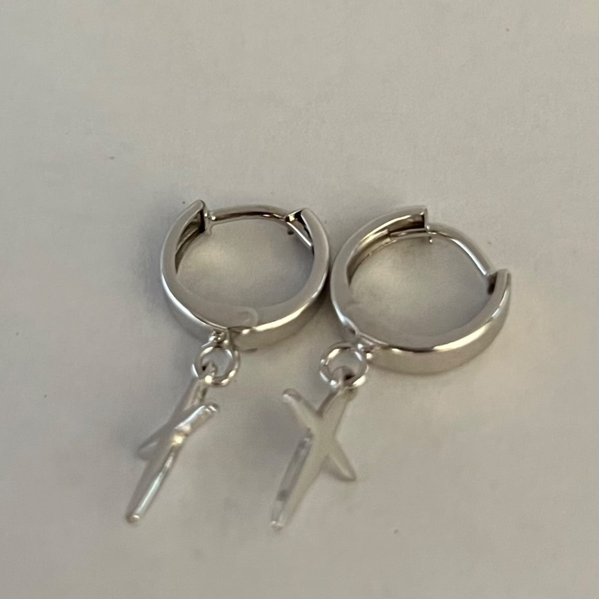 14K White Gold Cross Earring