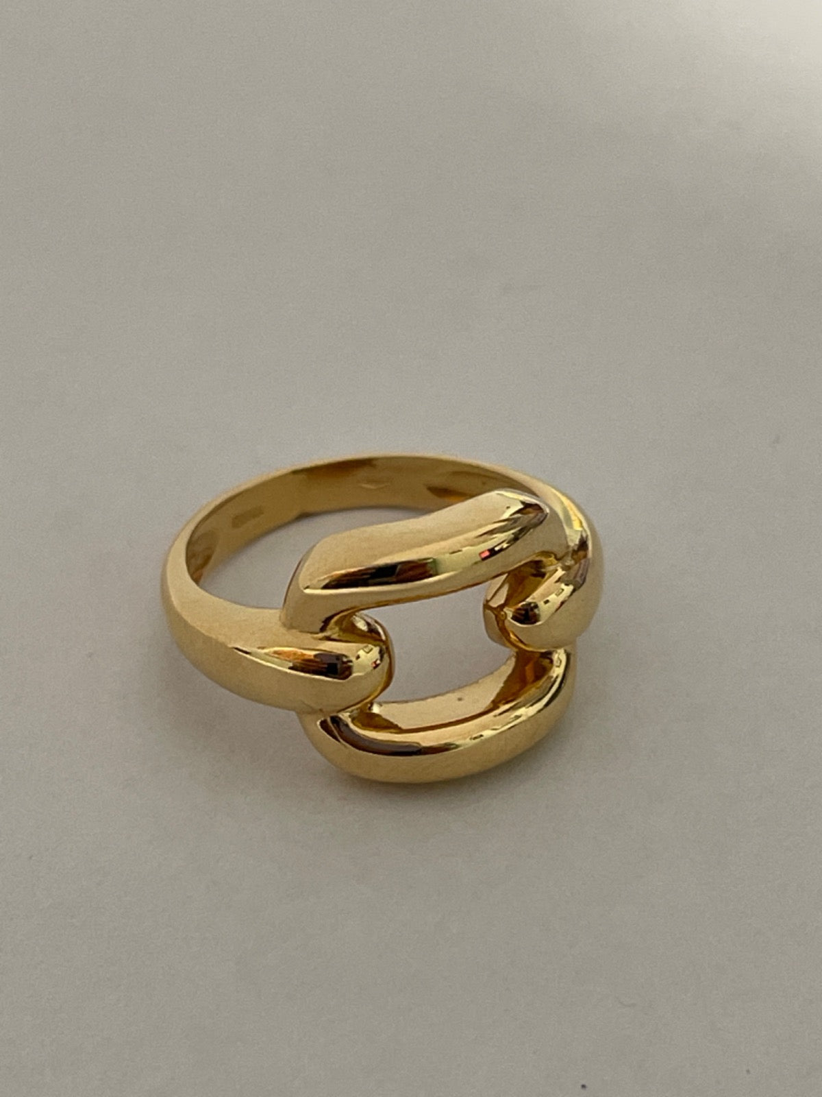 18K Yellow Gold Ring