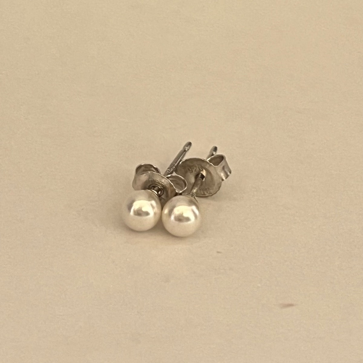 Silver Swarovski Pearl Earring
