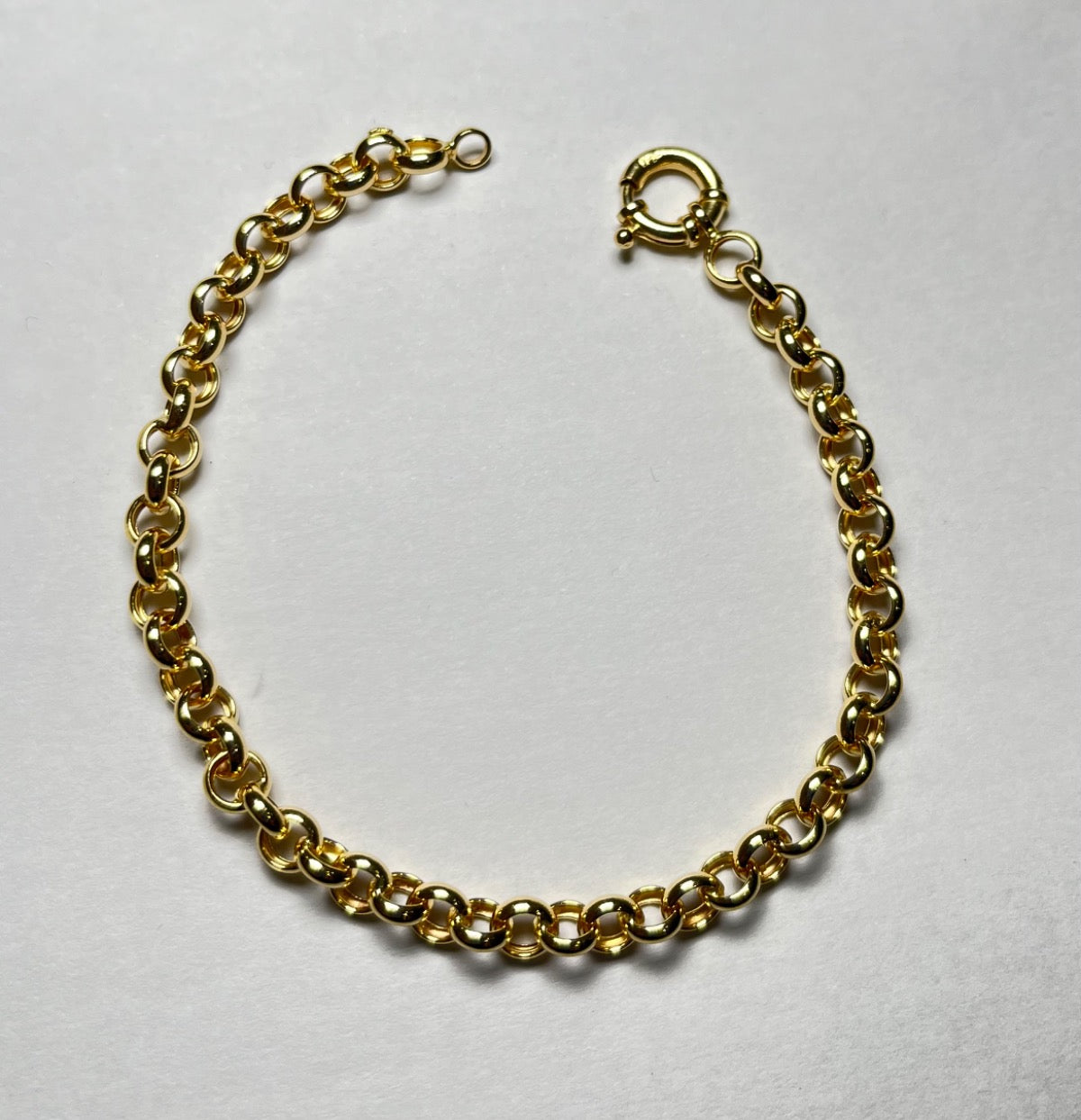 18K Yellow Gold Hollow Bracelet