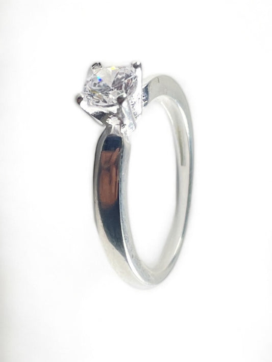 White Silver  Ring with CZ