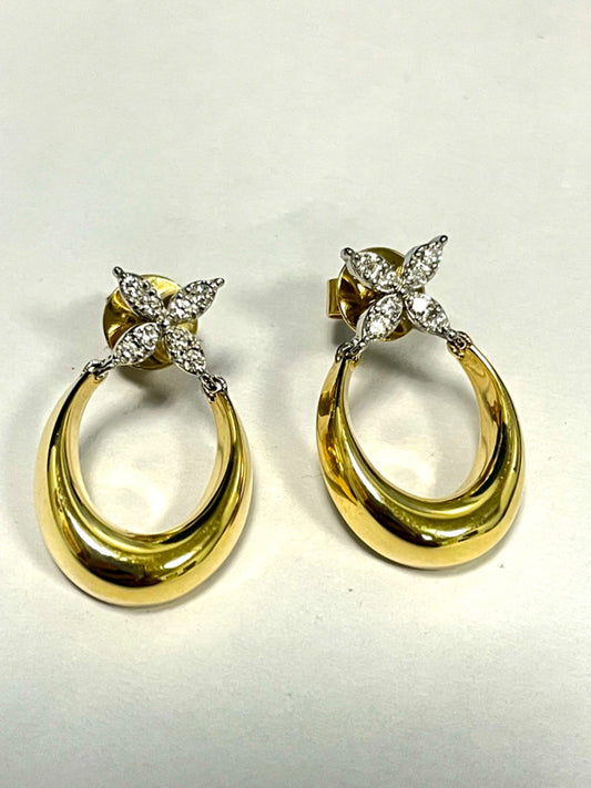 18K Yellow Gold  Earring with Diamond