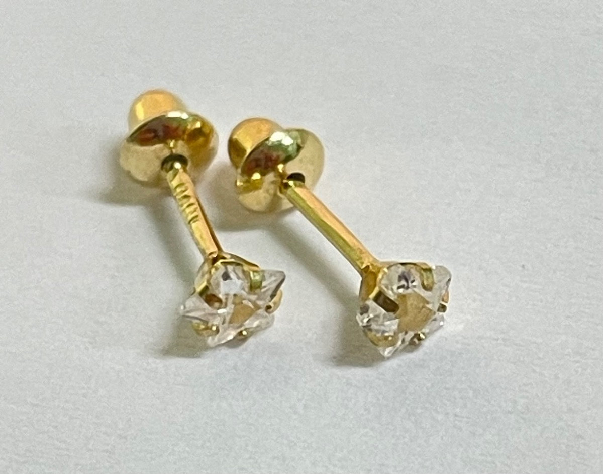 18K Yellow Gold Star  Earring