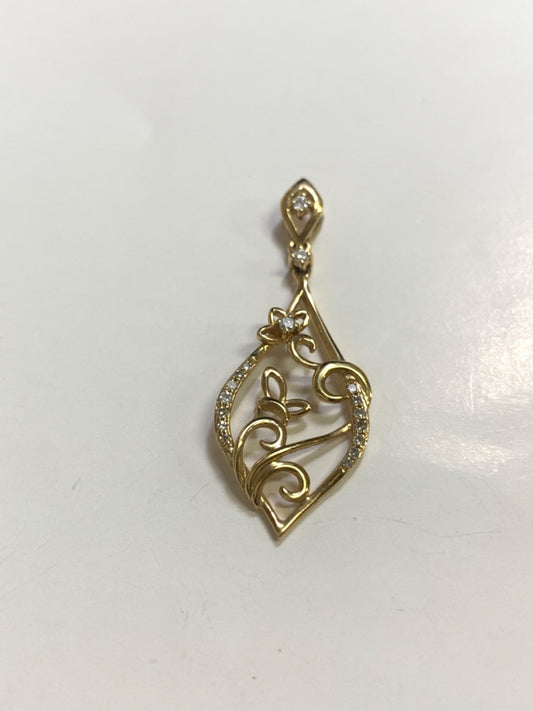 14K Yellow Gold  Pendant with Diamond