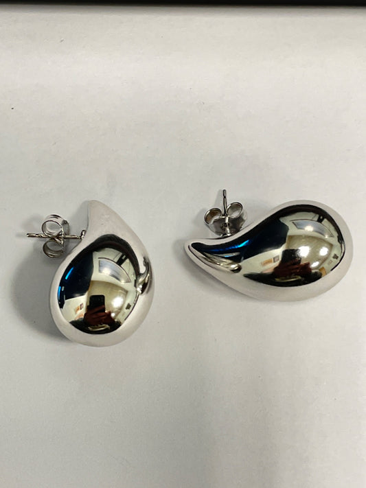 14K White Gold Drop Earring