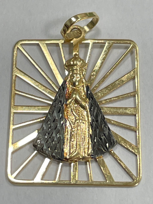 18K Yellow Gold  Pendant with CZ