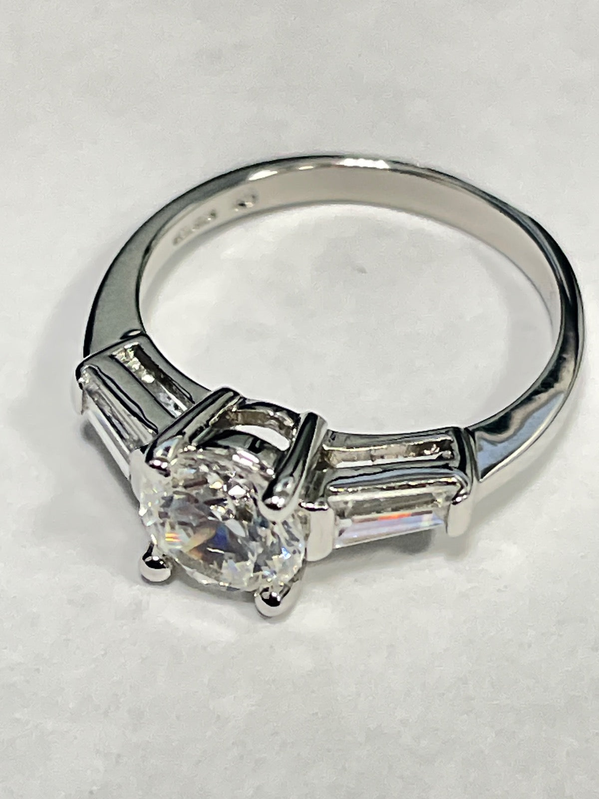 White Silver  Ring with CZ