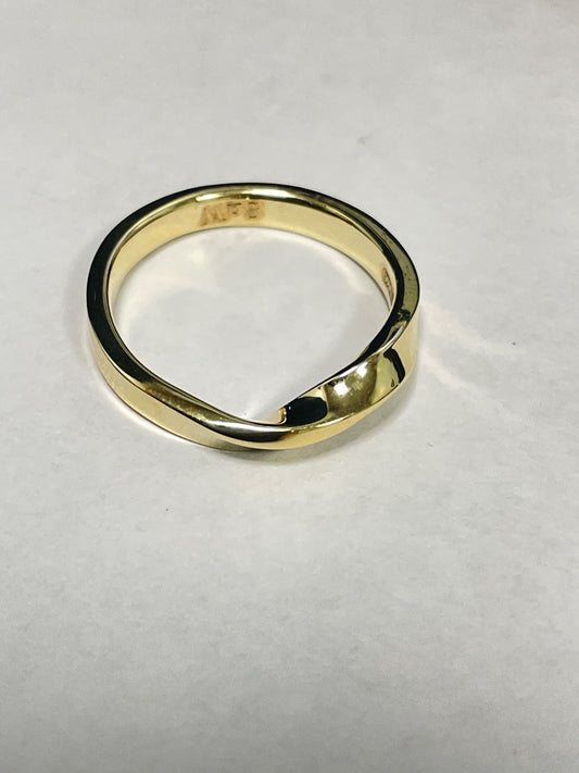 14K Yellow Gold Twisted  Ring