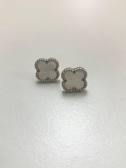 White Silver  Earring with CZ