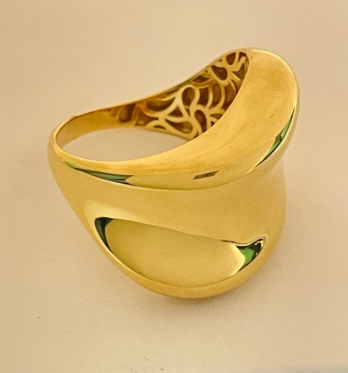 18K Yellow Gold  Ring