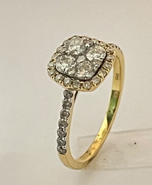 18K Yellow Gold  Engagement Ring with Diamond