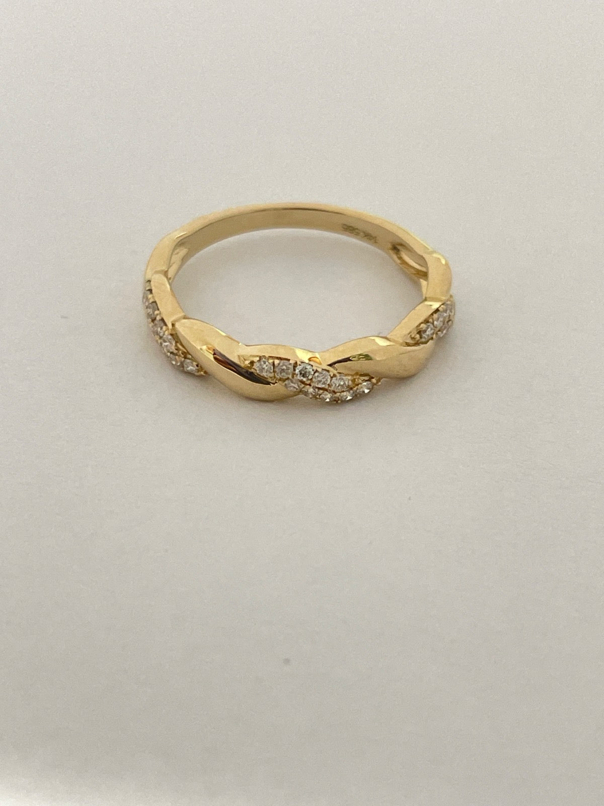 14K Yellow Gold  Ring with Diamond