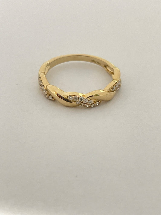 14K Yellow Gold  Ring with Diamond